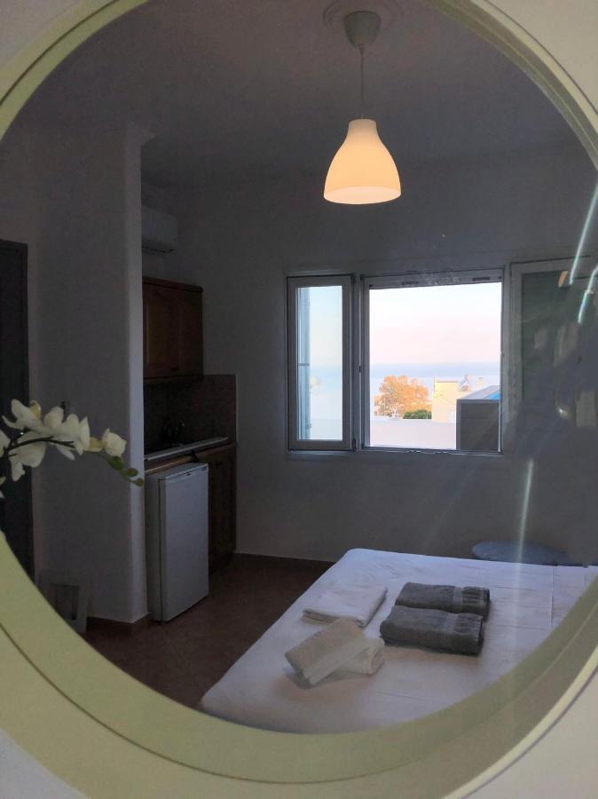 Amaryllis Suites Santorini Firá Buitenkant foto
