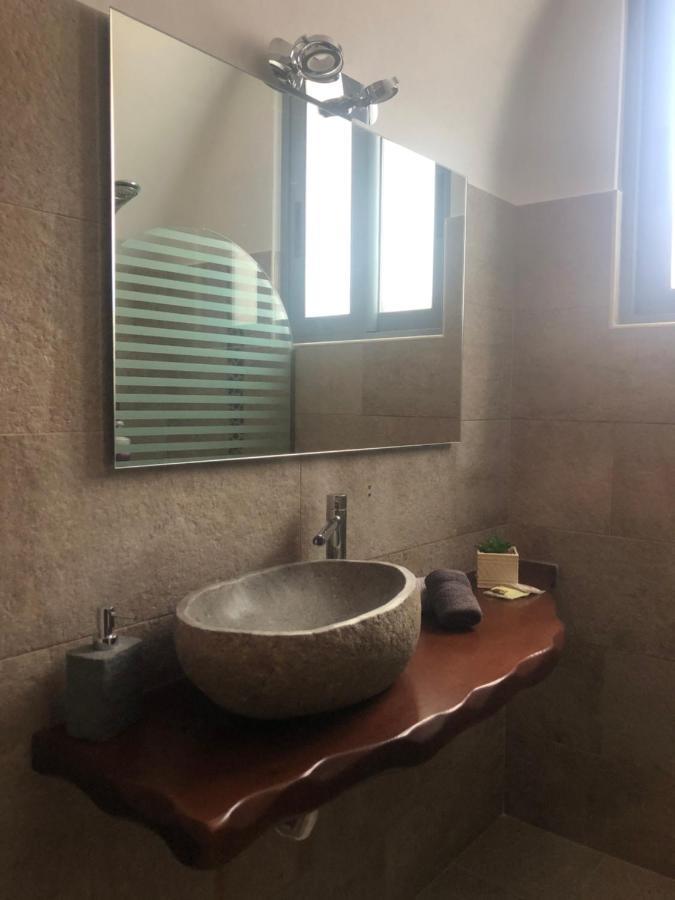 Amaryllis Suites Santorini Firá Buitenkant foto