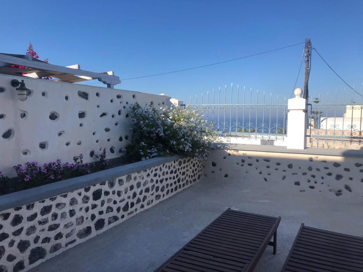 Amaryllis Suites Santorini Firá Buitenkant foto