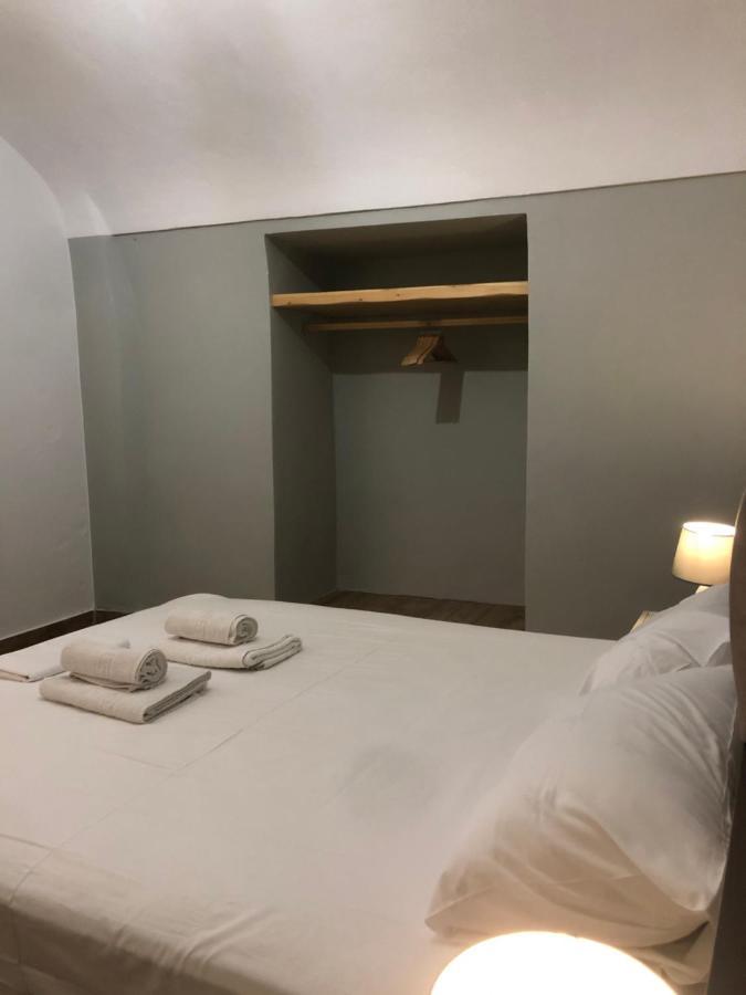 Amaryllis Suites Santorini Firá Buitenkant foto