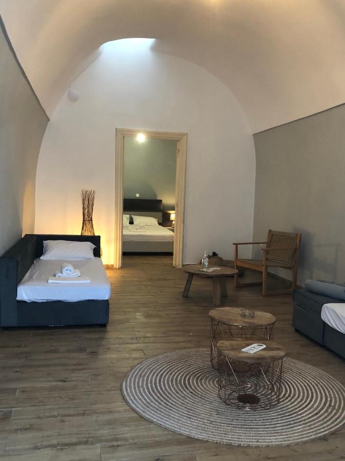 Amaryllis Suites Santorini Firá Buitenkant foto