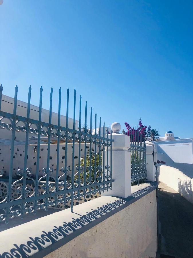 Amaryllis Suites Santorini Firá Buitenkant foto