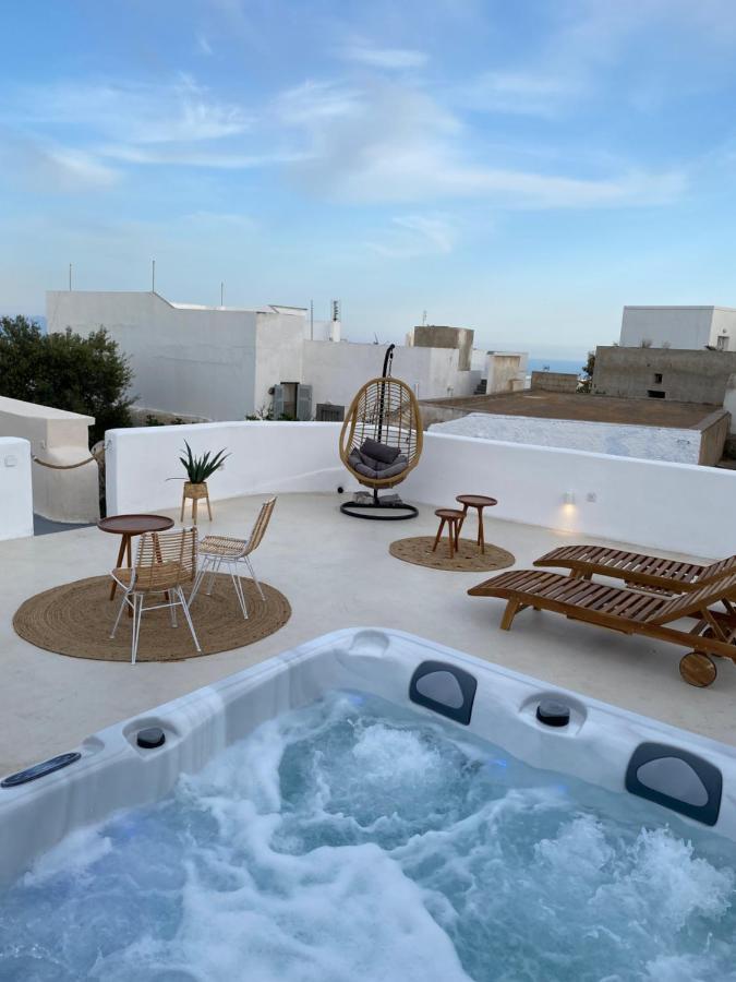 Amaryllis Suites Santorini Firá Buitenkant foto