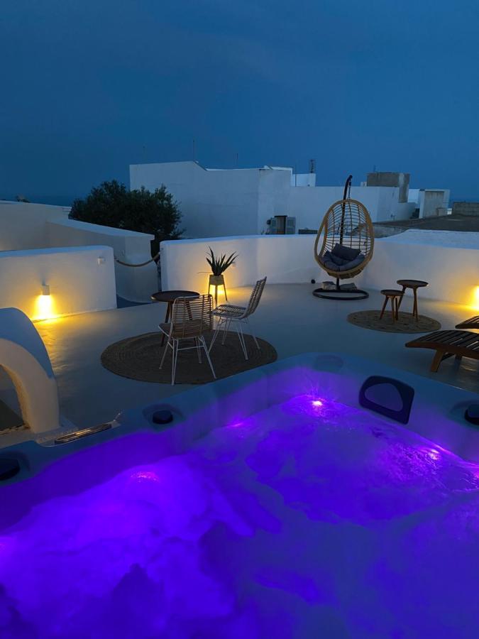 Amaryllis Suites Santorini Firá Buitenkant foto