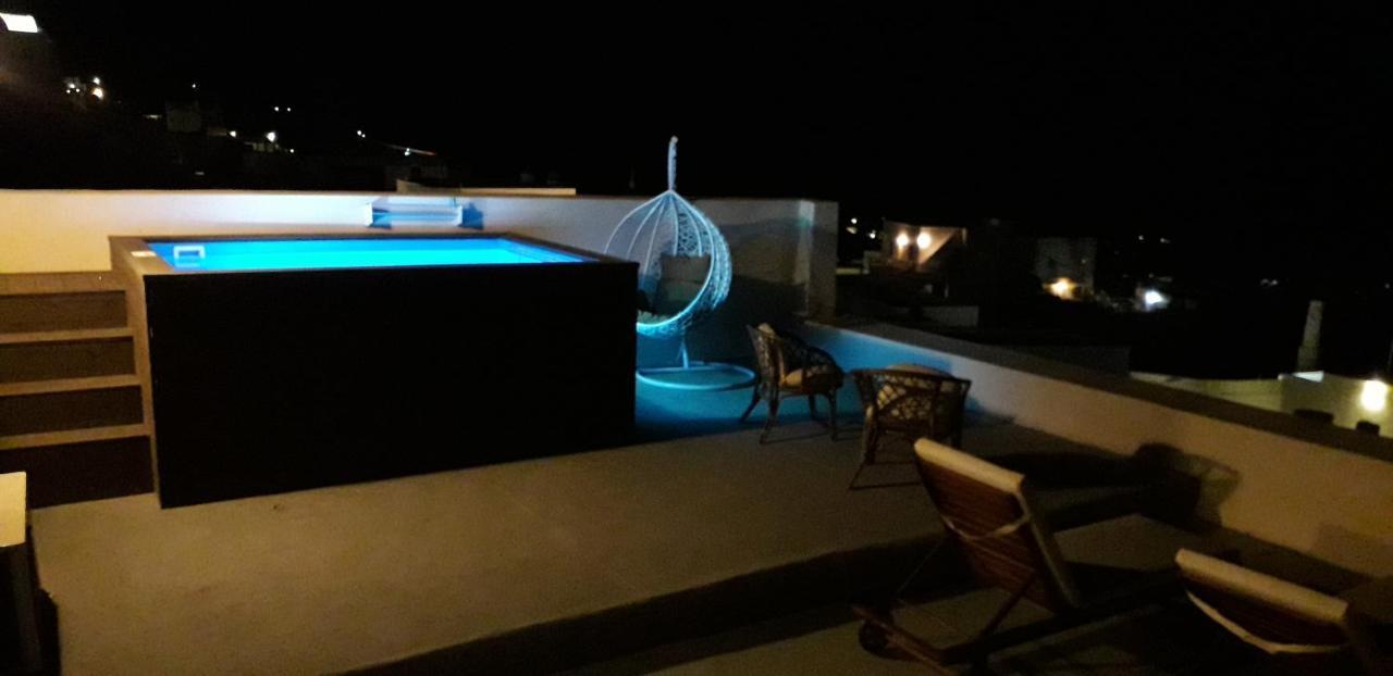 Amaryllis Suites Santorini Firá Buitenkant foto